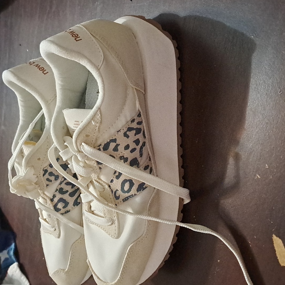 Shoes - Picture 3 of 3